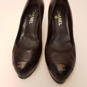 Chanel Classic Pumps